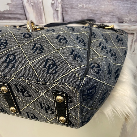 Dooney & Bourke Blue Signature Logo Lock Bag - Picture 5 of 9